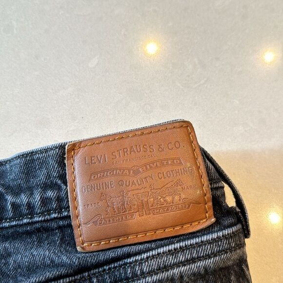 Levi's Women's High Rise Jeans - Dark Gray - Picture 10 of 10